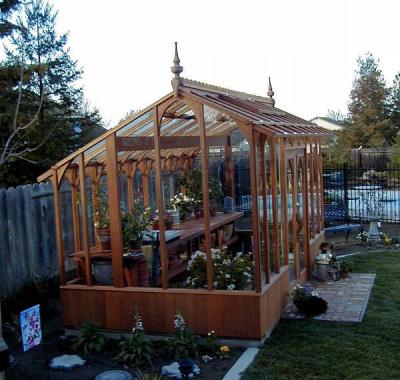 Asymmetrical greenhouse