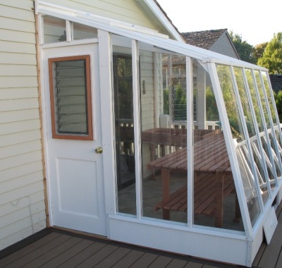 7 1/2'x9' Solite redwood Lean-to greenhouse painted white