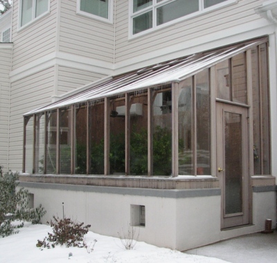 Lean-to wood Greenhouse