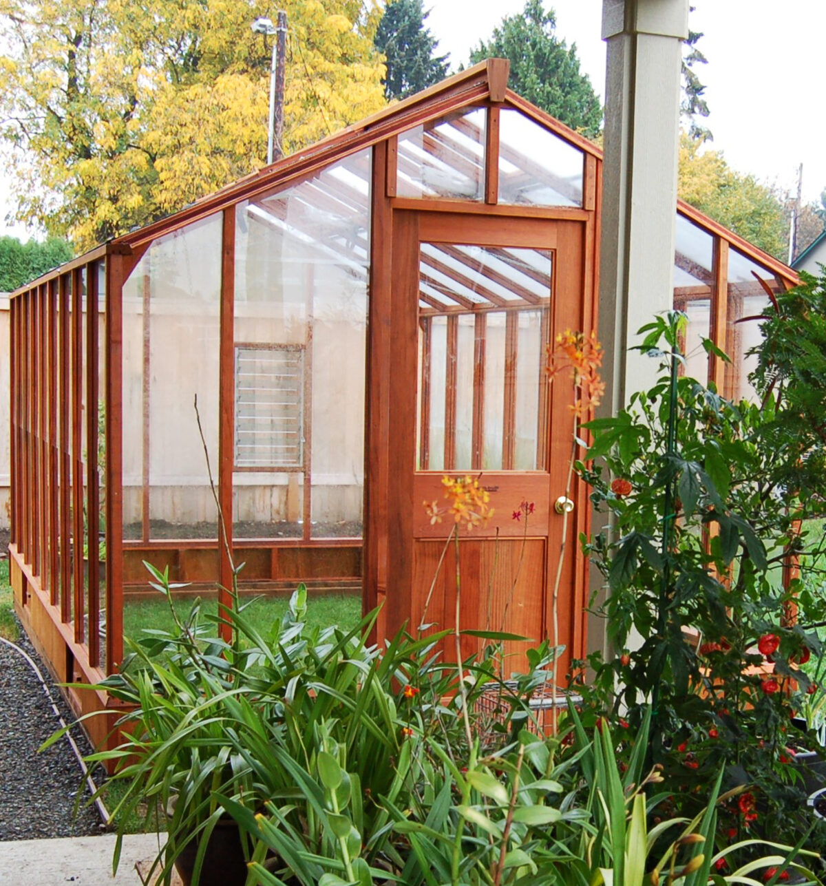 Deluxe Glass To Ground Sturdi Built Greenhouses