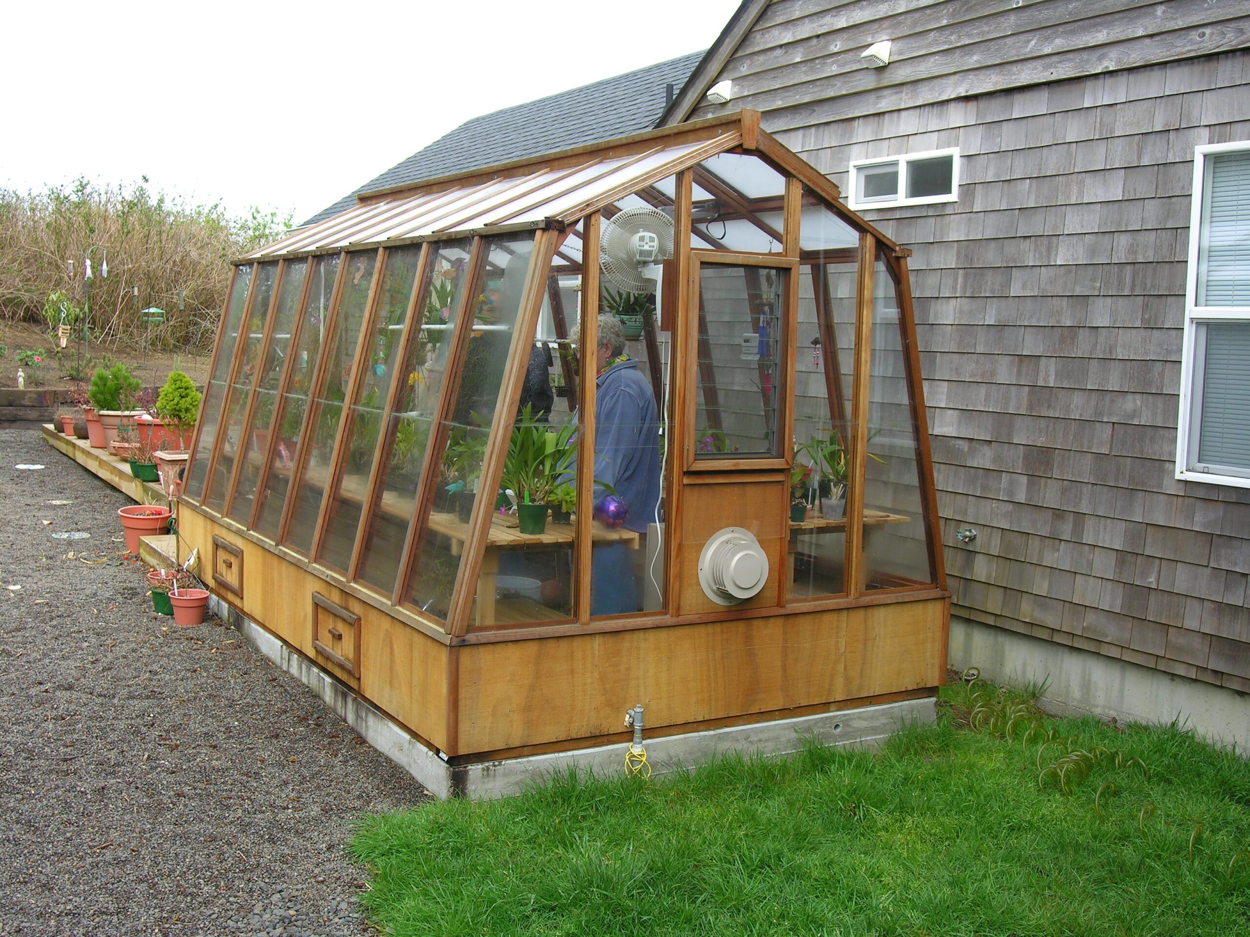 Sturdi-Built Solite Greenhouse