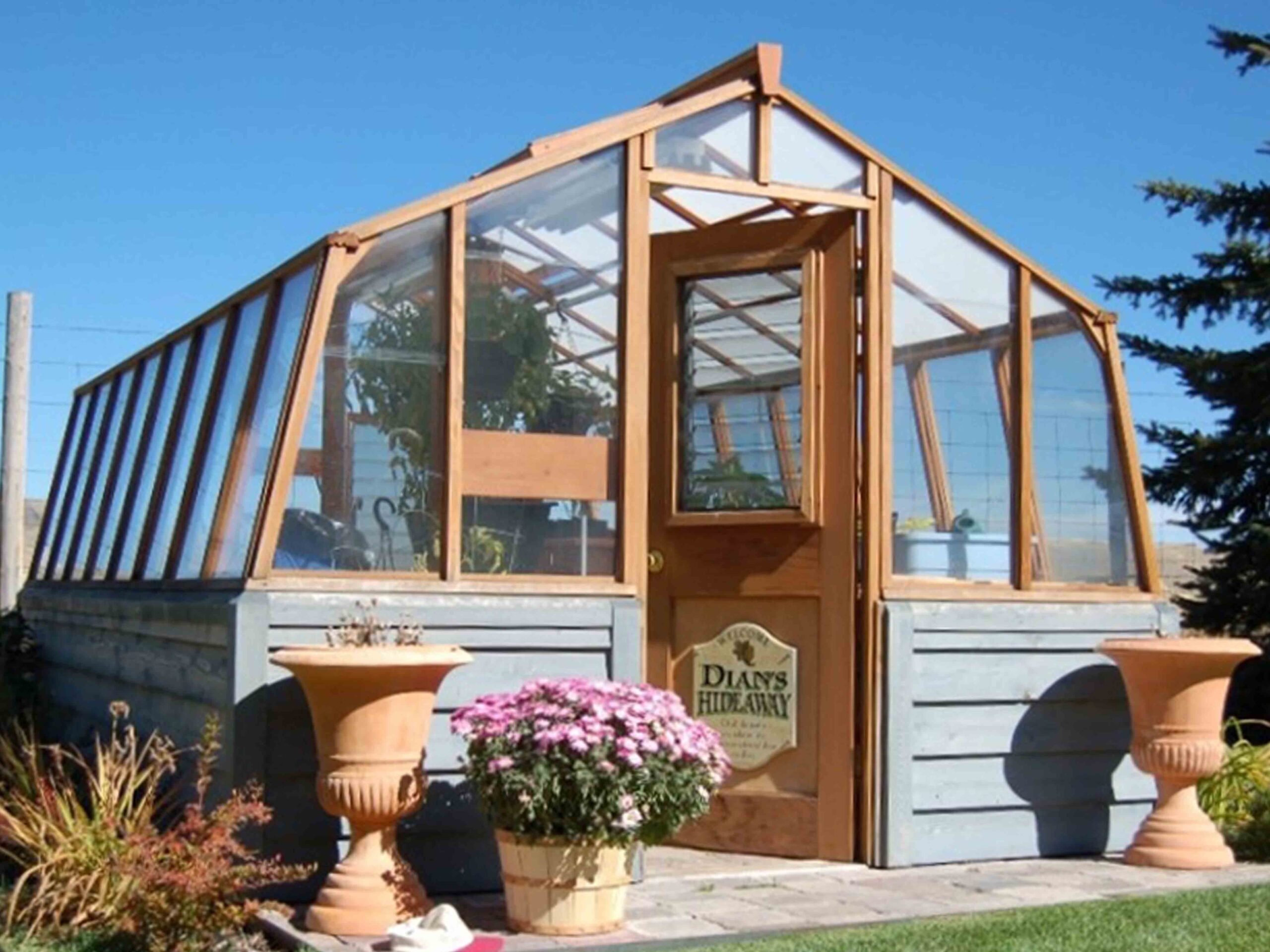 Sturdi-Built Greenhouse