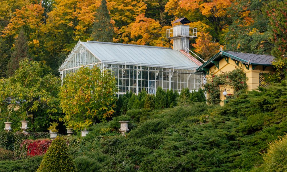 5 Benefits of Having a Gothic Arch-Style Greenhouse